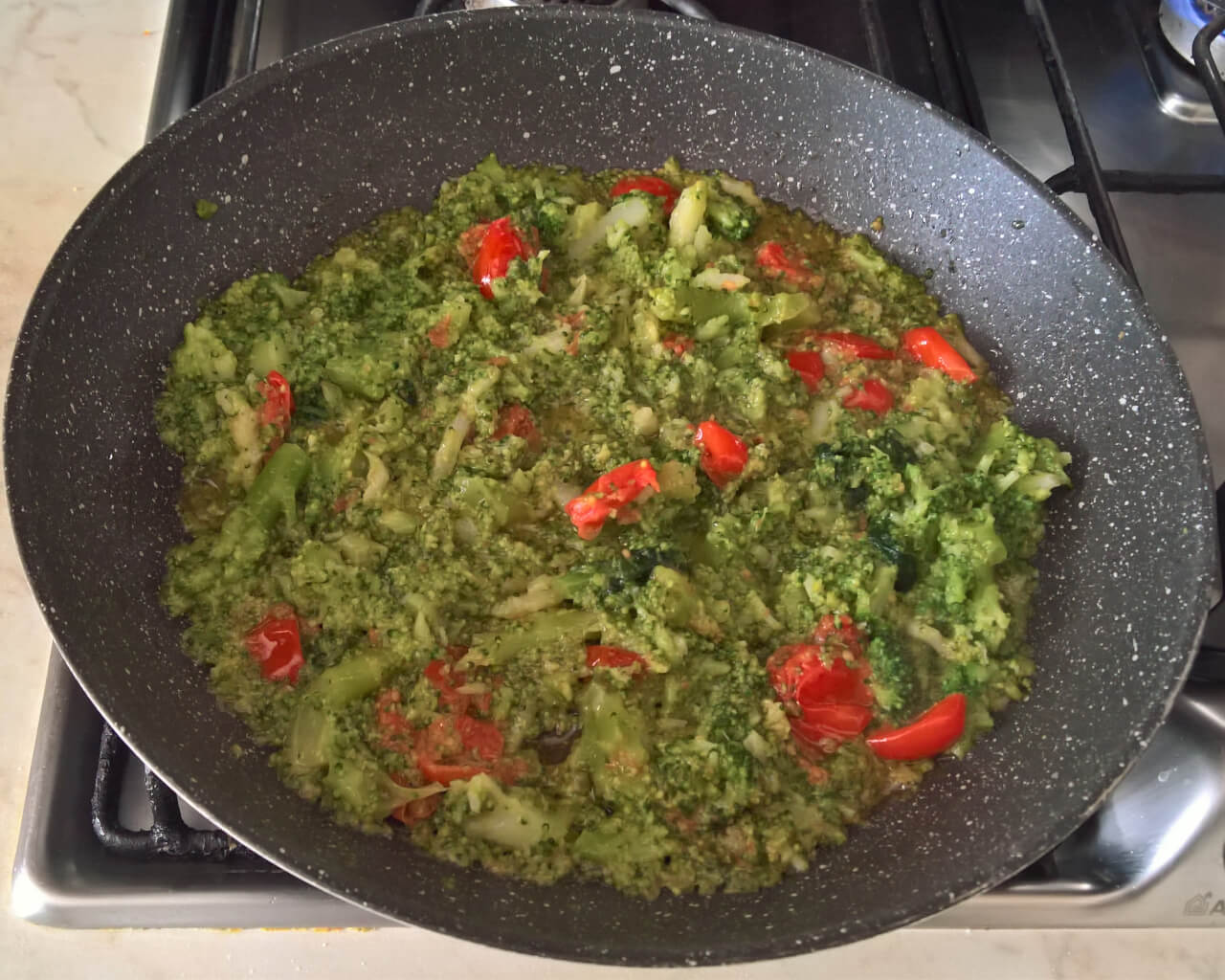 pasta cime di rapa e pomodorini